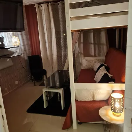 Cosy A 5mn A Pied De La Gare De Melun. * Melun